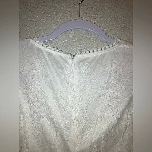 Polagram White Floral Lace Modest Dress - Picture 8 of 11